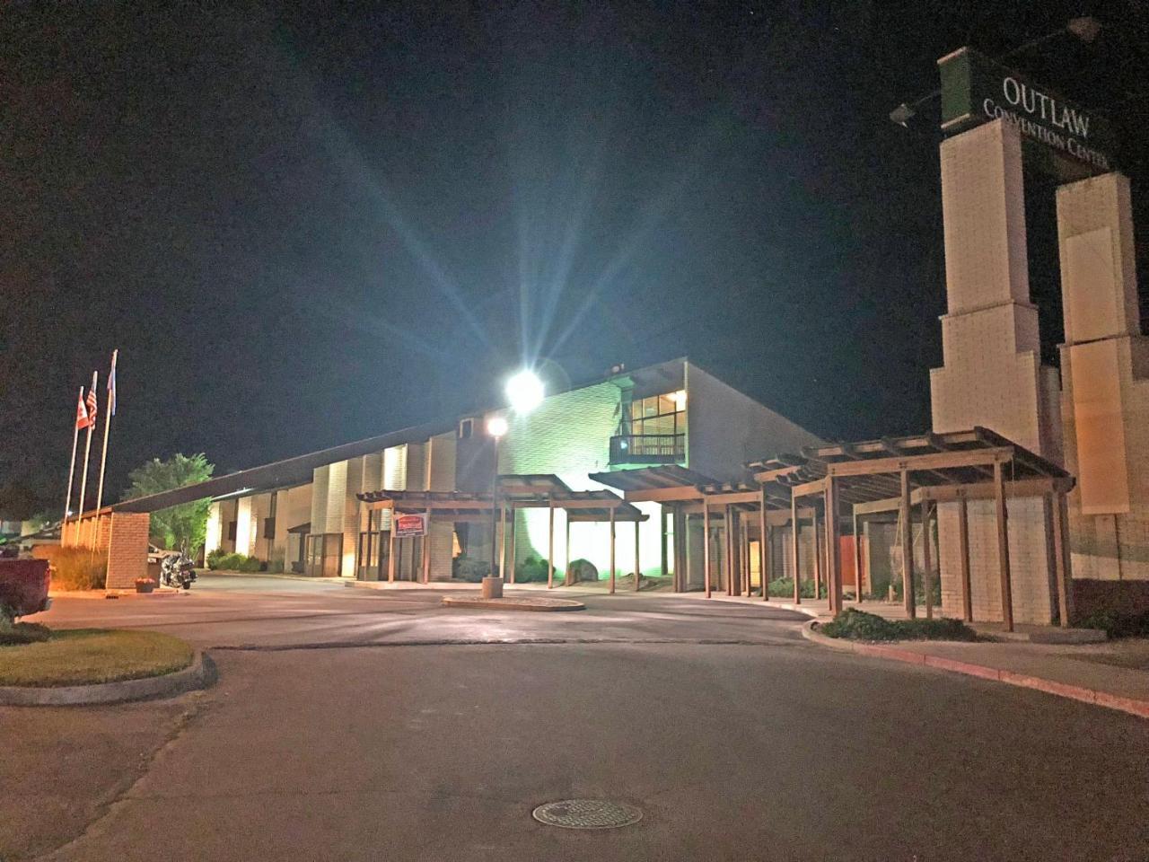 Fairbridge Inn, Suites & Outlaw Conference Center - Kalispell Buitenkant foto