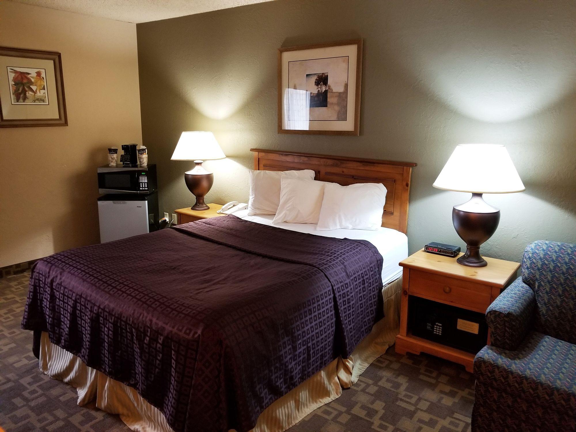 Fairbridge Inn, Suites & Outlaw Conference Center - Kalispell Buitenkant foto