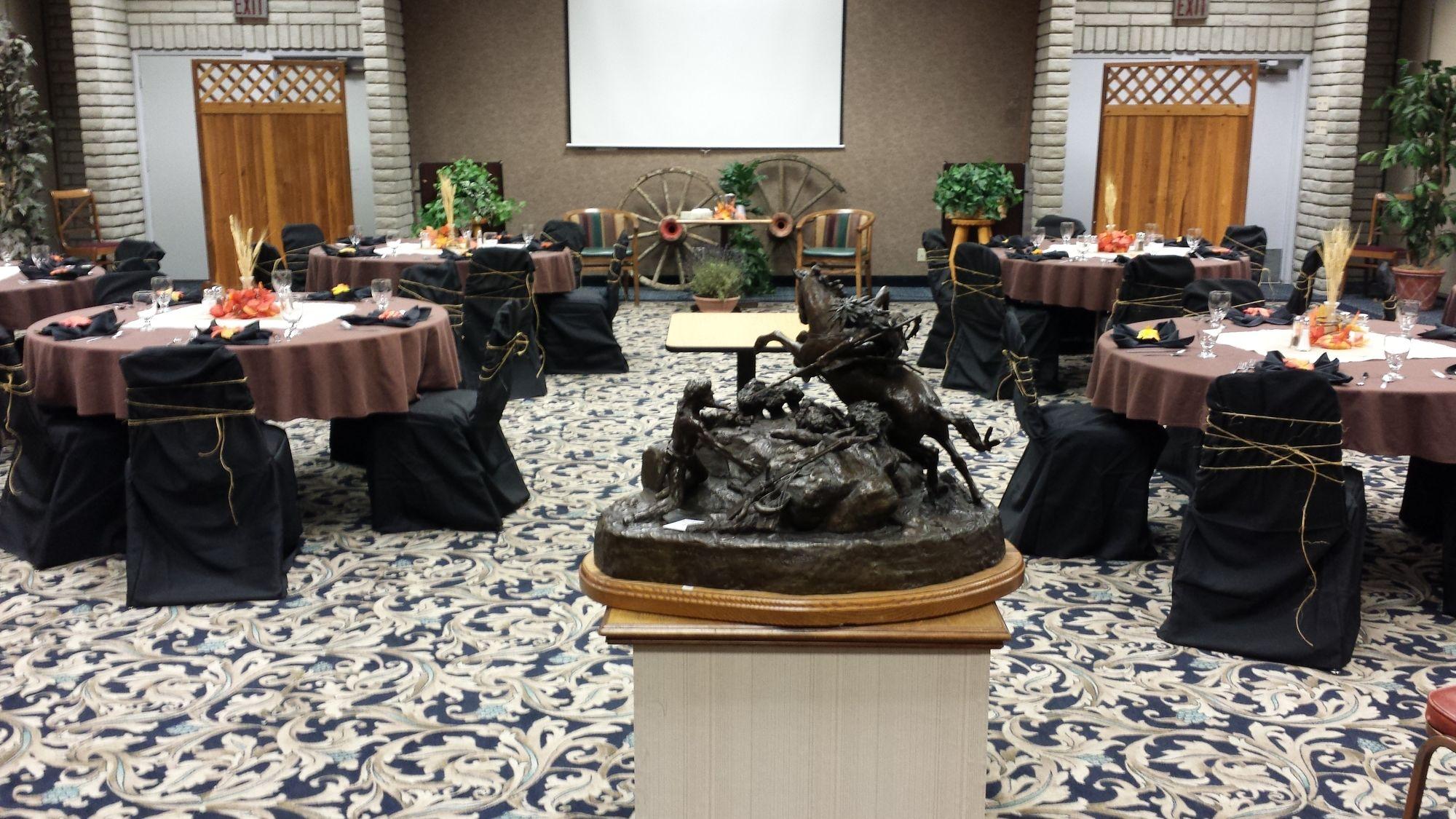 Fairbridge Inn, Suites & Outlaw Conference Center - Kalispell Buitenkant foto