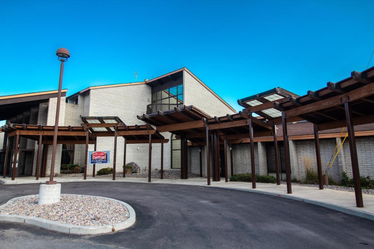 Fairbridge Inn, Suites & Outlaw Conference Center - Kalispell Buitenkant foto