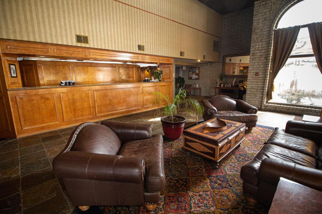 Fairbridge Inn, Suites & Outlaw Conference Center - Kalispell Buitenkant foto
