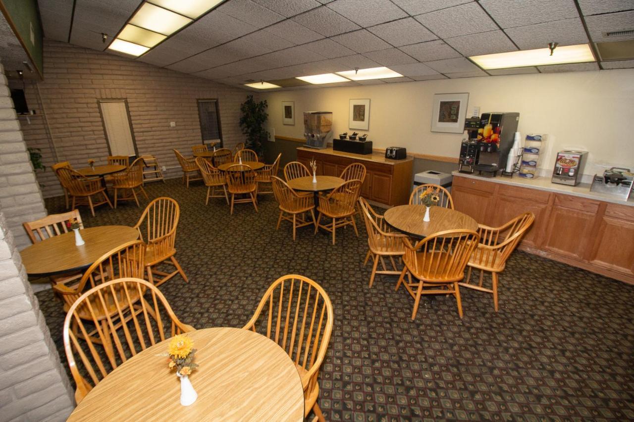 Fairbridge Inn, Suites & Outlaw Conference Center - Kalispell Buitenkant foto