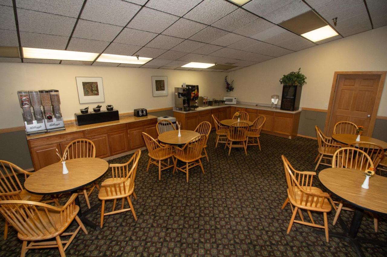 Fairbridge Inn, Suites & Outlaw Conference Center - Kalispell Buitenkant foto