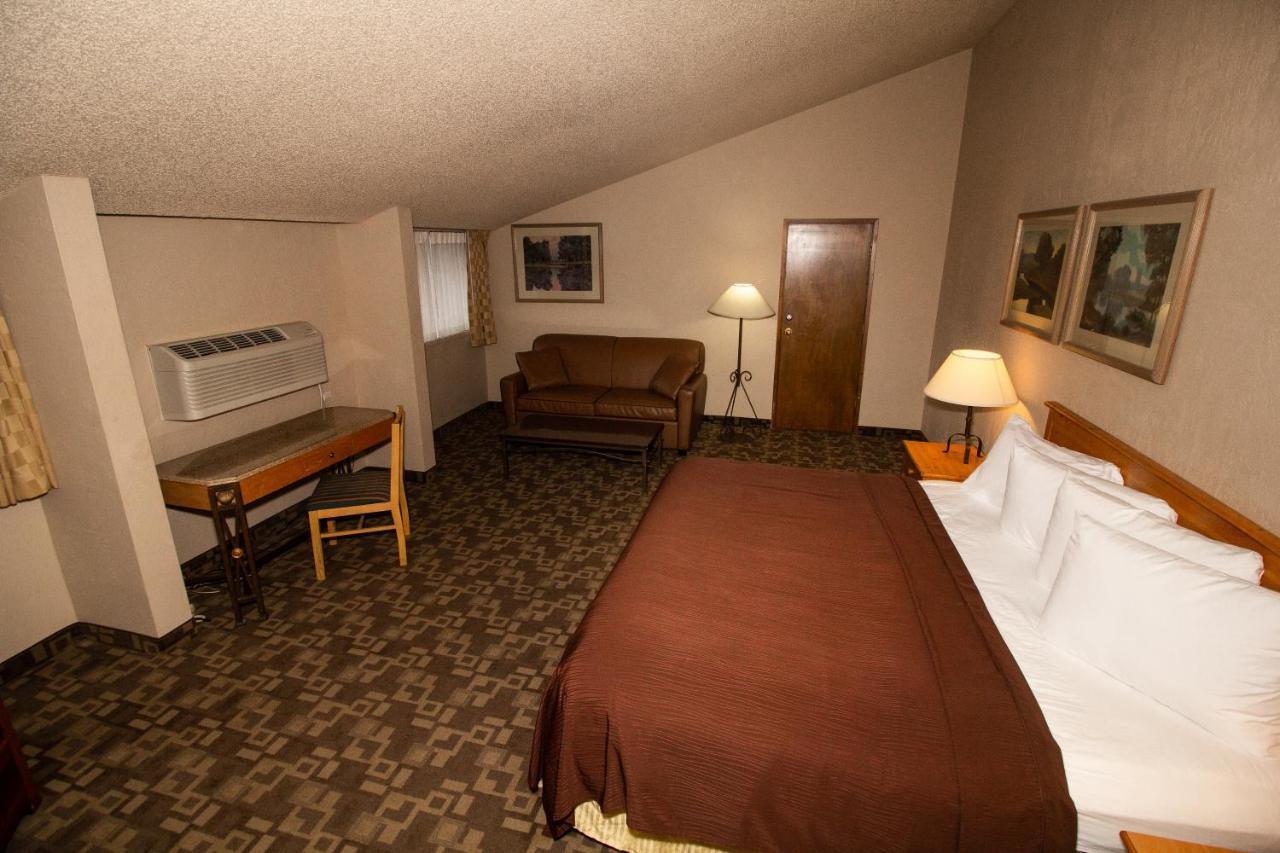 Fairbridge Inn, Suites & Outlaw Conference Center - Kalispell Buitenkant foto